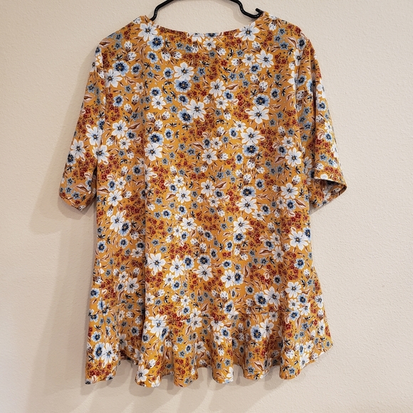 Time and Tru Tops - Ruffled Yellow Floral Top TIME & TRU XL 1X 16 18
